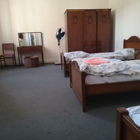 Noy Hostel Jerevan Buitenkant foto